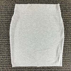 Hybrid & Company Women's XL Gray High Waist Pencil Skirt Bodycon Back Slit USA